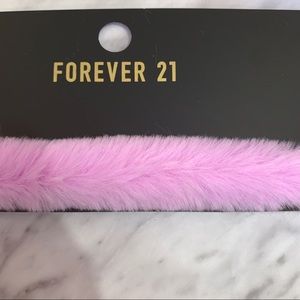 Forever 21 choker necklace ❤️